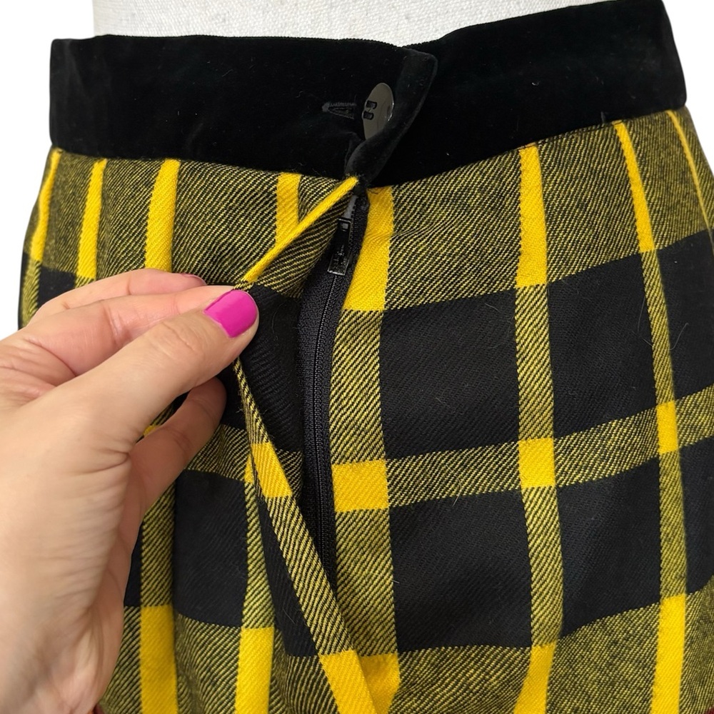 Escada Vintage Wool Yellow Plaid Pleated Schoolgirl Mini Skirt Womens Size 40 - Picture 4 of 8